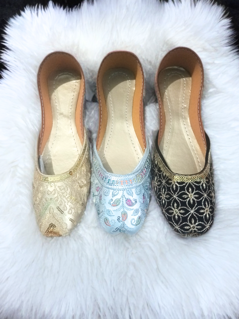 D-101 GOLDEN, SILVER, BLACK