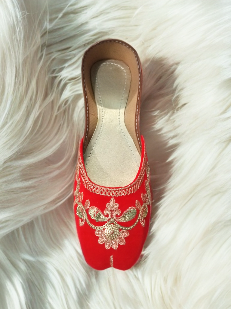 906 RED